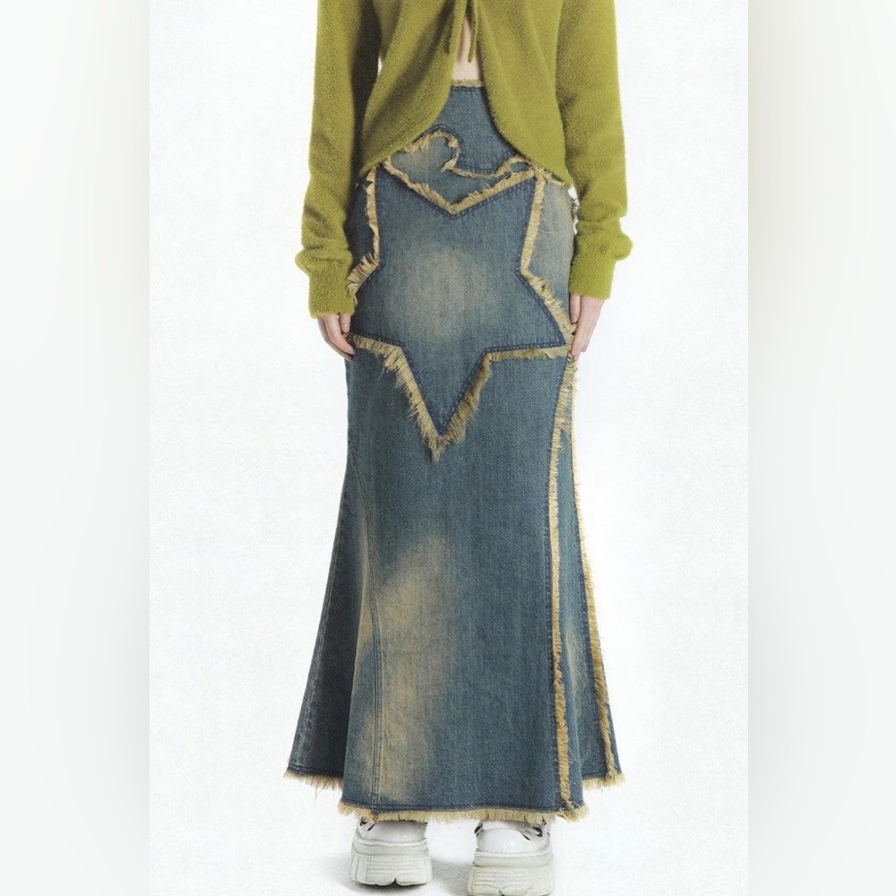 ❤ Strike A Pose Vintage Denim Maxi Skirt ❤